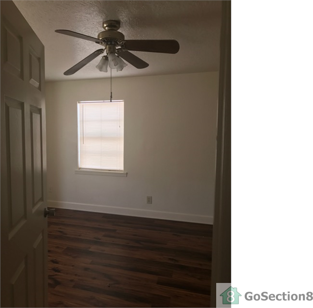 3414 Sealy Ave #2 - Photo 3 of 11