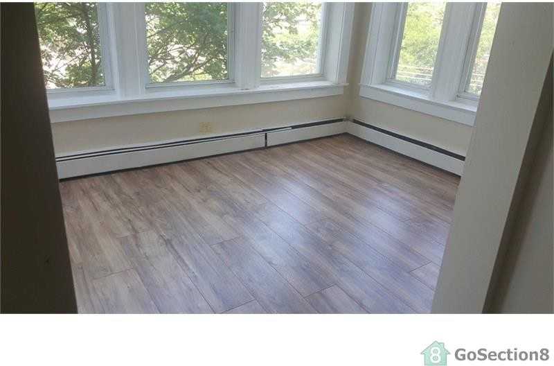 1709 W 68th St - Photo 3 of 4