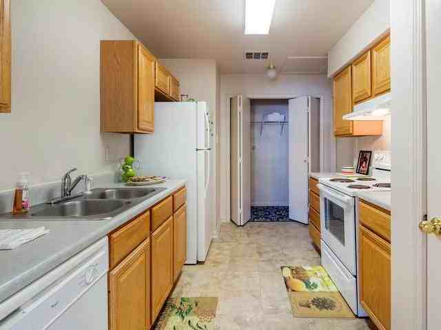 2254 Brian Mcelroy Dr - Photo 2 of 4