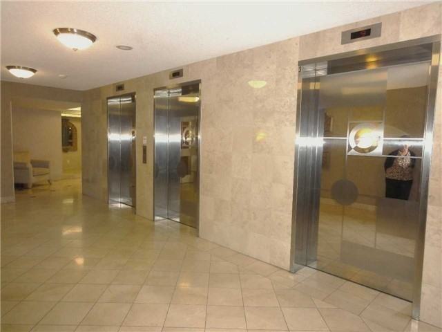 9017 Leslie Street #606 - Photo 3 of 10