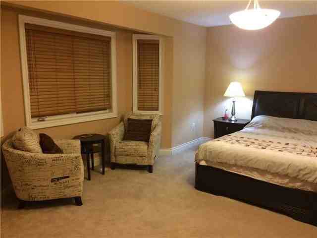 33 Legends Way - Photo 3 of 10