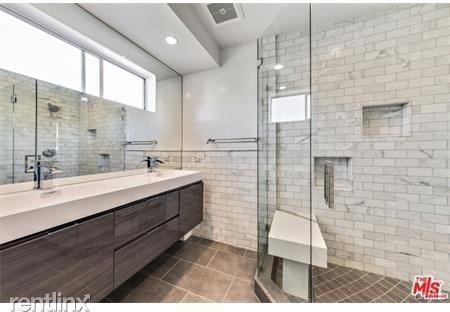 339 N Oakhurst Dr #303