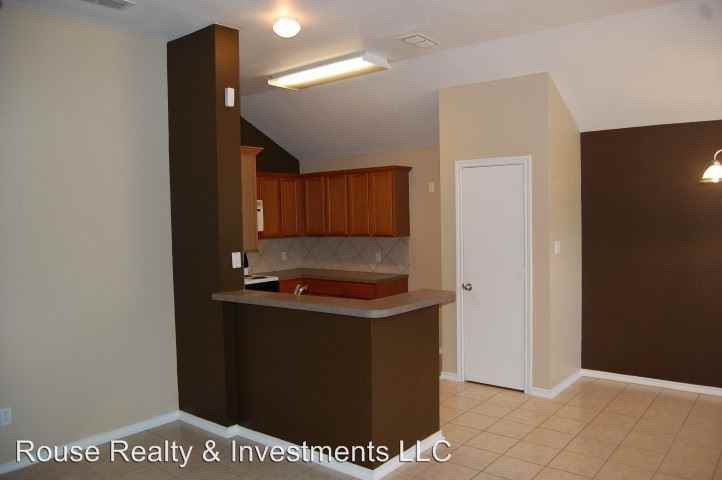 5330 Meadow Ridge Dr - Photo 3 of 22