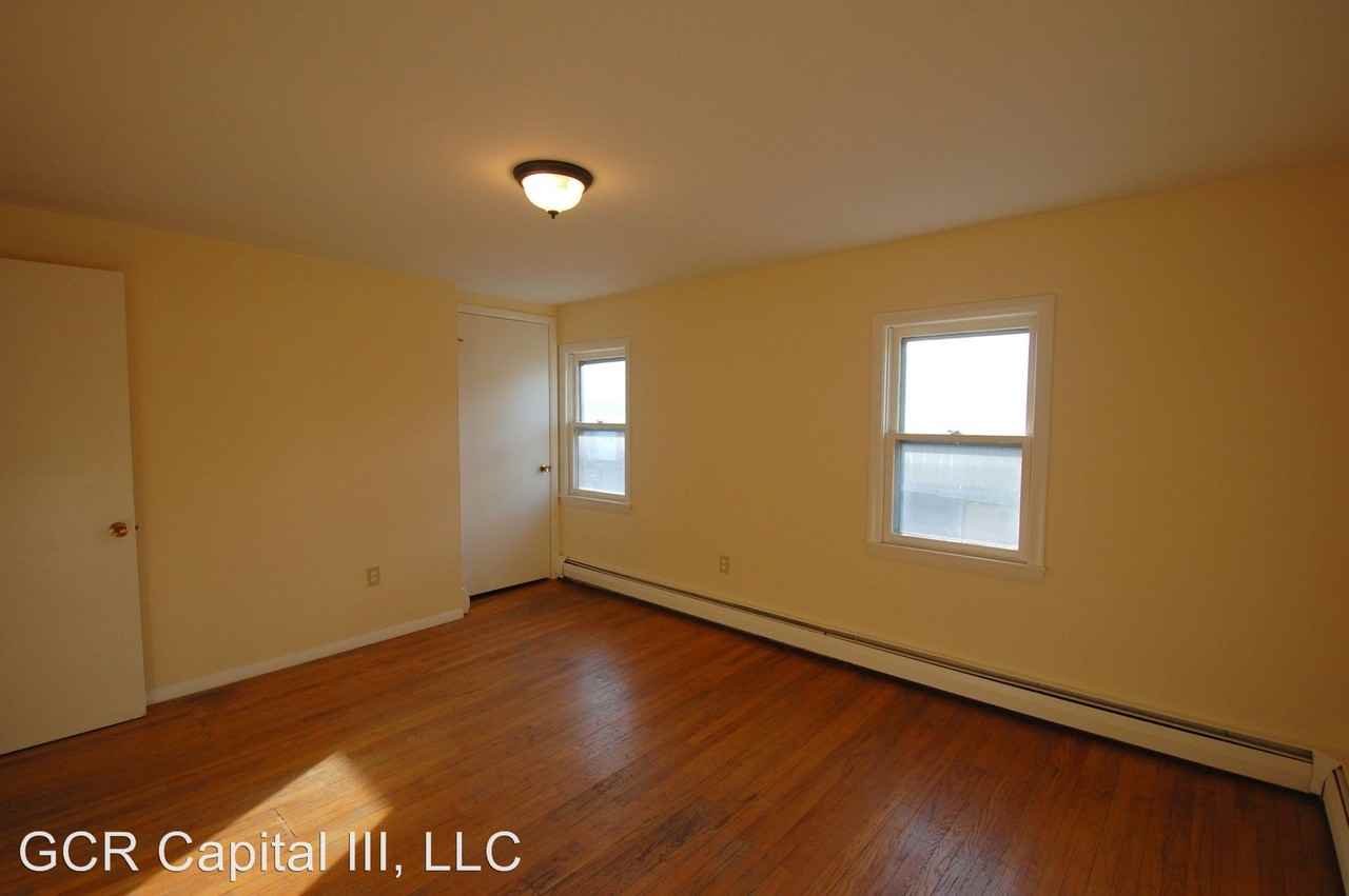 7 Esther Terrace - Photo 2 of 12