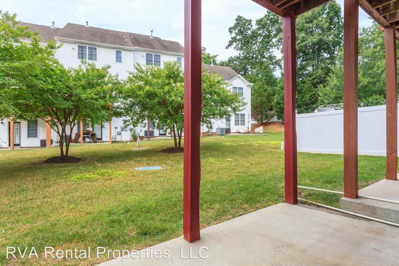6909 Stratford Townes Way - Photo 3 of 15