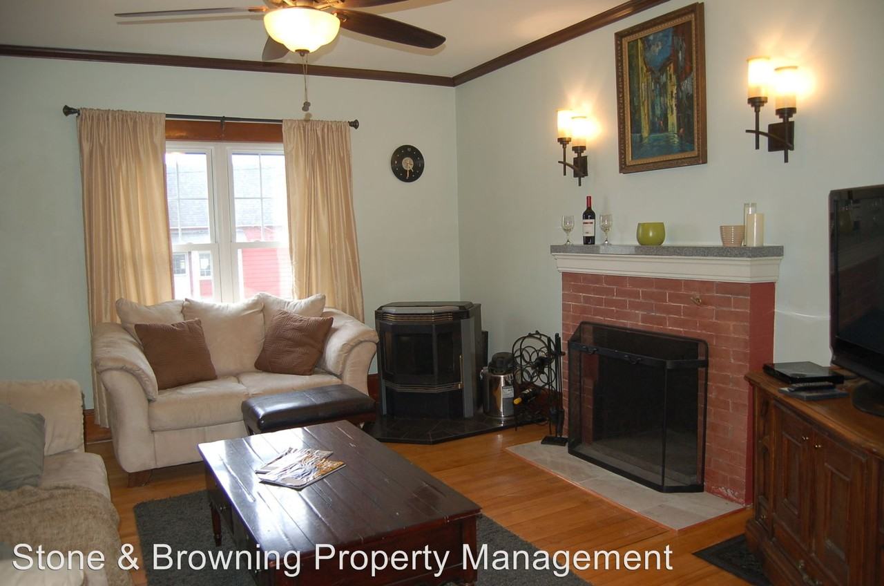 58 Franklin St - Photo 3 of 16