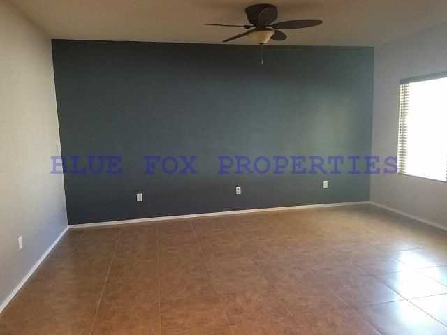 33962 S Garrison Ln - Photo 3 of 14