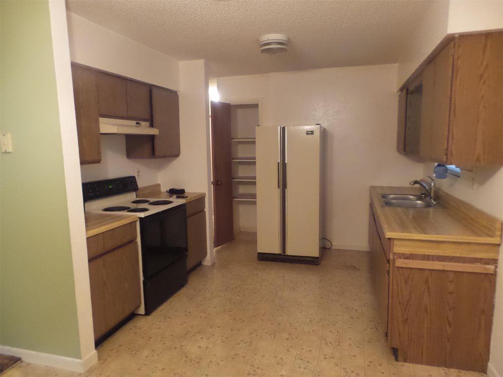 412 SE 13th Ave - Photo 3 of 15