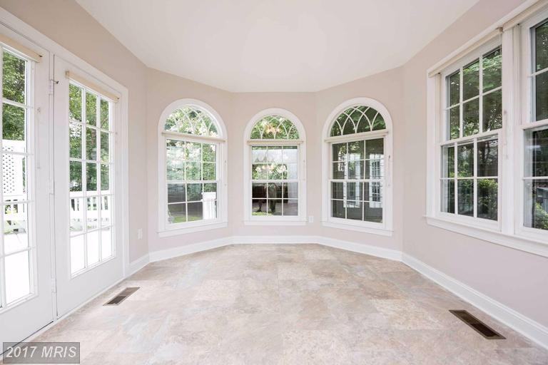 5928 Fairview Woods Dr - Photo 3 of 29