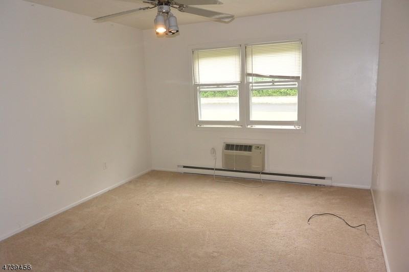 680 NJ-15 - Photo 3 of 9