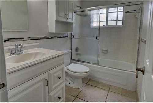 8202 NW 100th Terrace - Photo 2 of 8