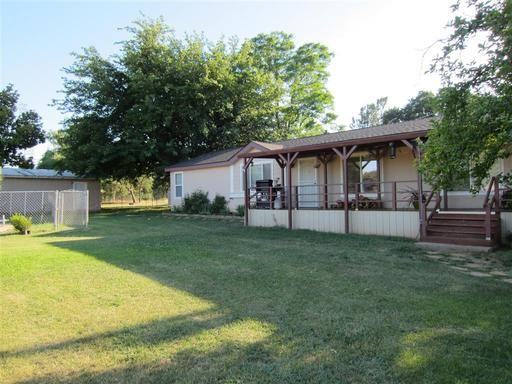 18235 Encino Dr - Photo 2 of 25