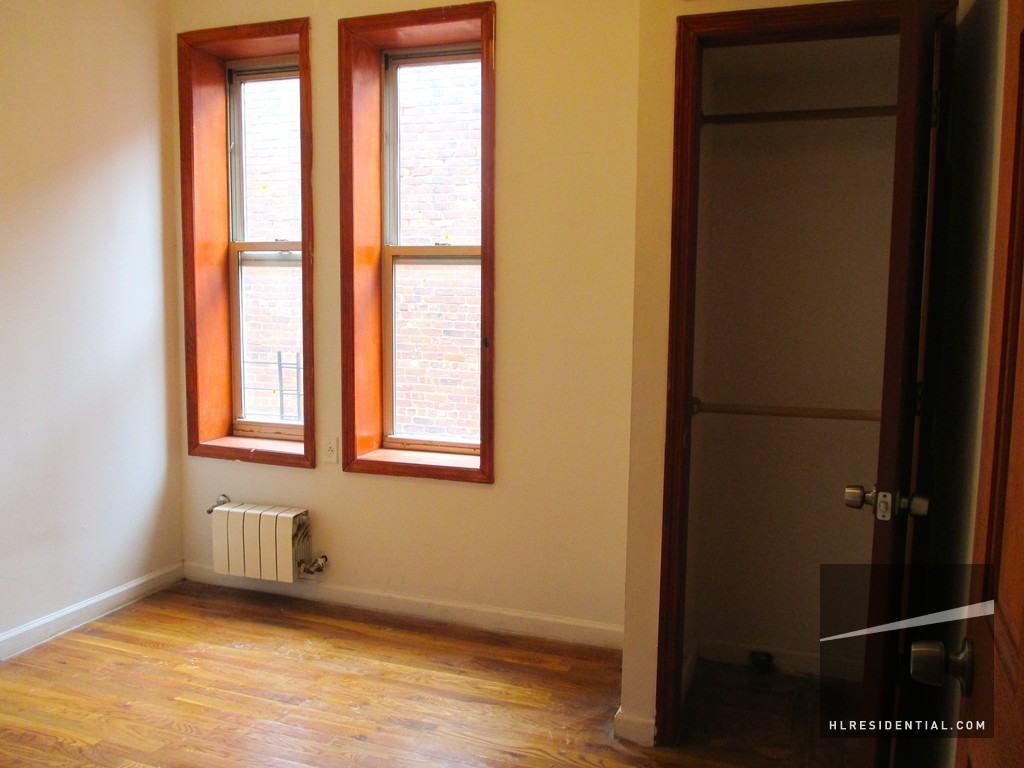 1340 Bergen Ave 5 - Photo 2 of 5