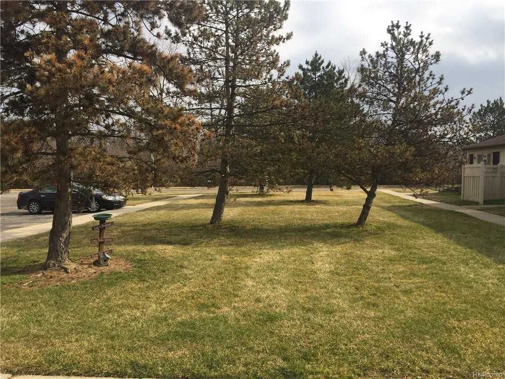 24967 Mayfair St - Photo 2 of 15