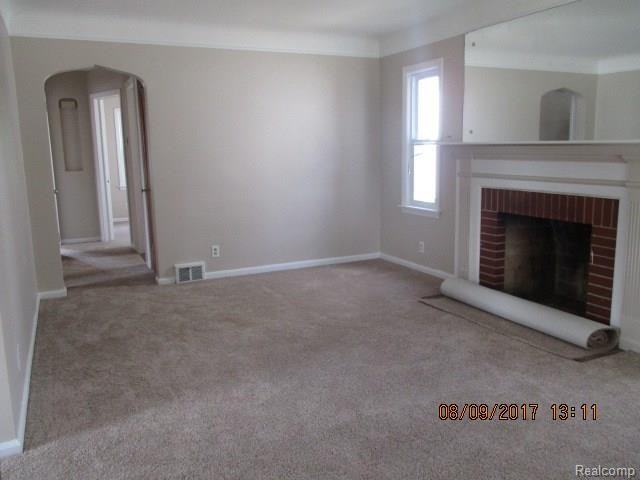 6801 Coleman St - Photo 3 of 20