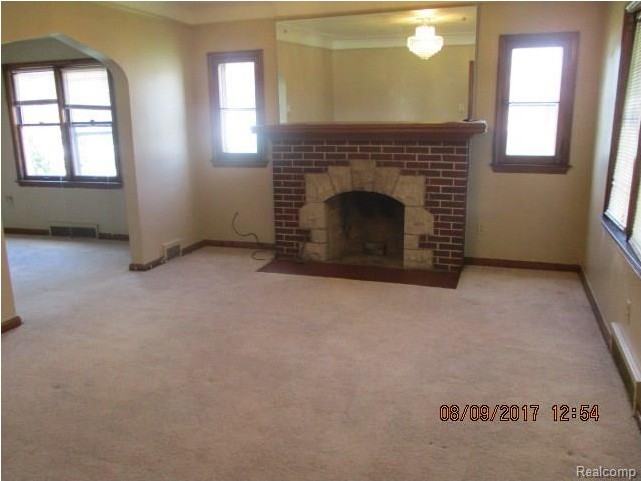 6649 Coleman St - Photo 2 of 19