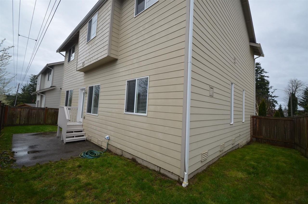 28120 227th Pl SE - Photo 2 of 17