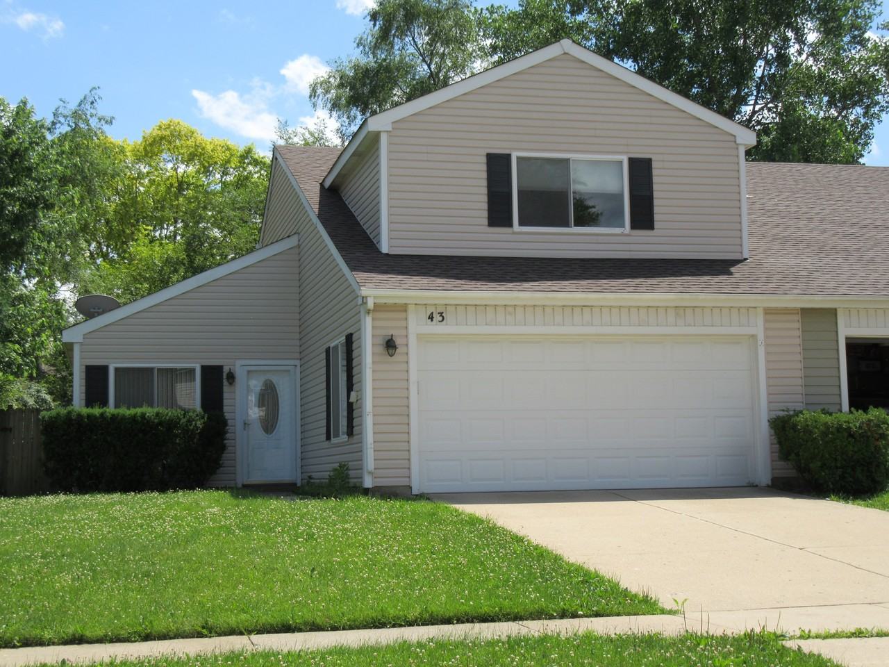 43 Buckingham LN - Photo 2 of 26