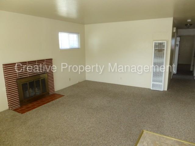 1905 Napa St - Photo 2 of 8