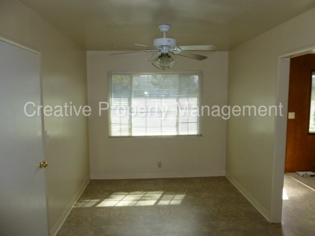 1905 Napa St - Photo 3 of 8