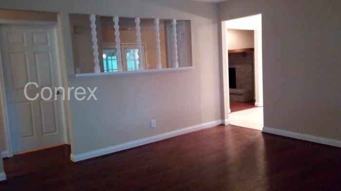 209 Rossman Ct - Photo 3 of 21