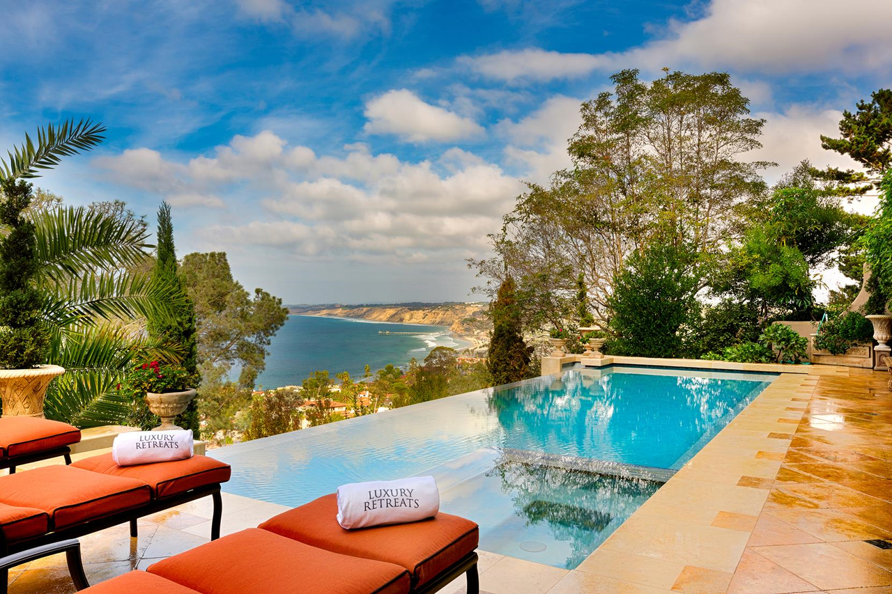 1702 Valdes Dr - Photo 3 of 26