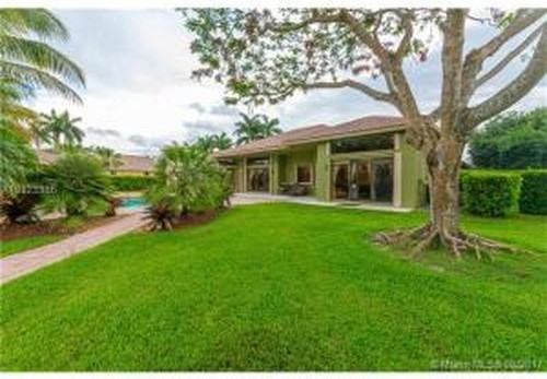 10253 SW 26th St - Photo 3 of 8