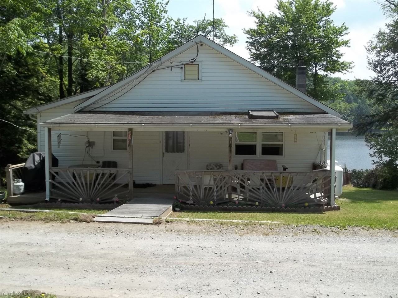 206 Lake Rd - Photo 2 of 3