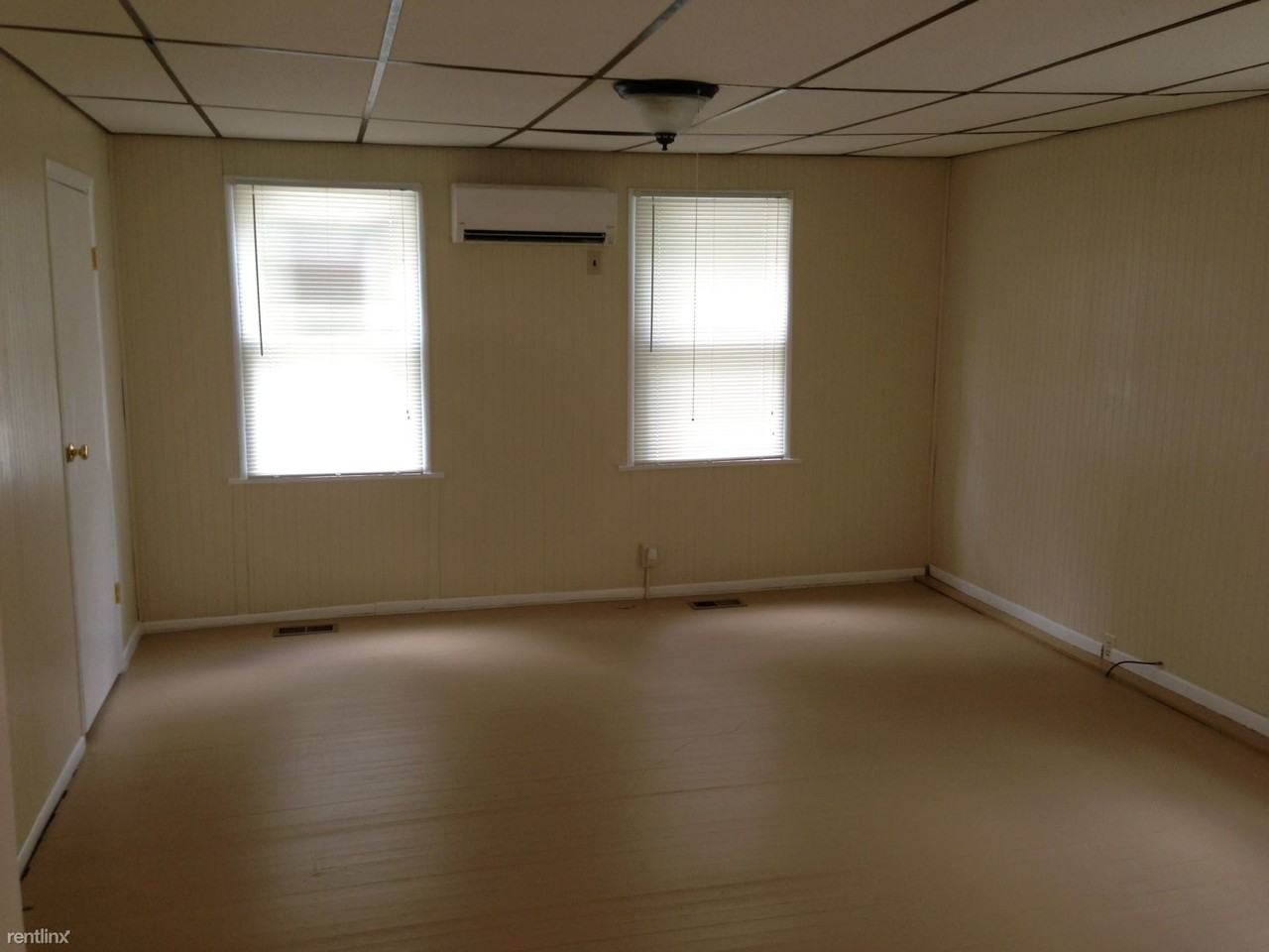 223 Terrace St - Photo 2 of 11