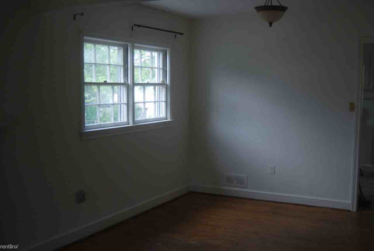 1955 N Woodrow St - Photo 3 of 6