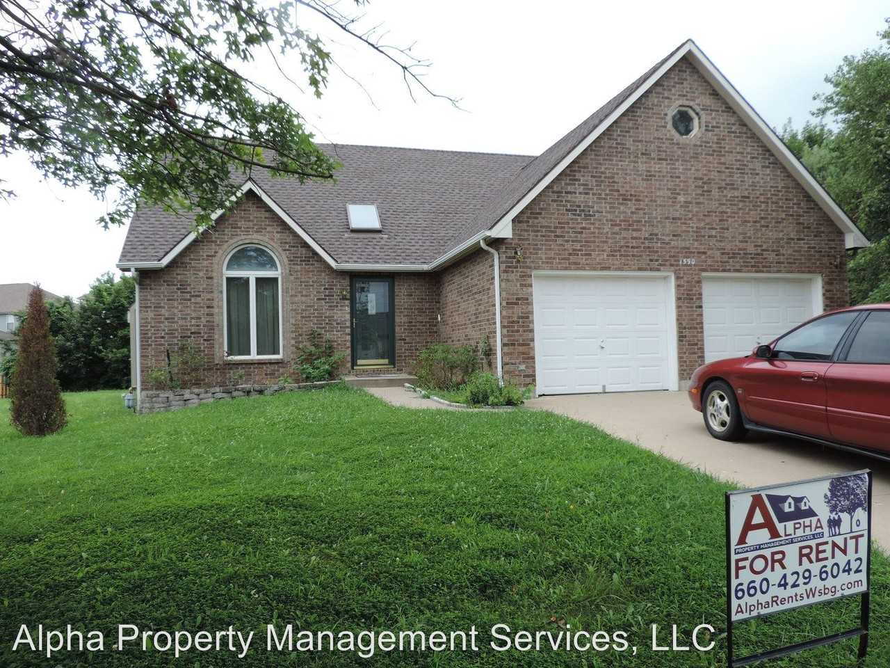 1590 Essex Dr - Photo 2 of 31