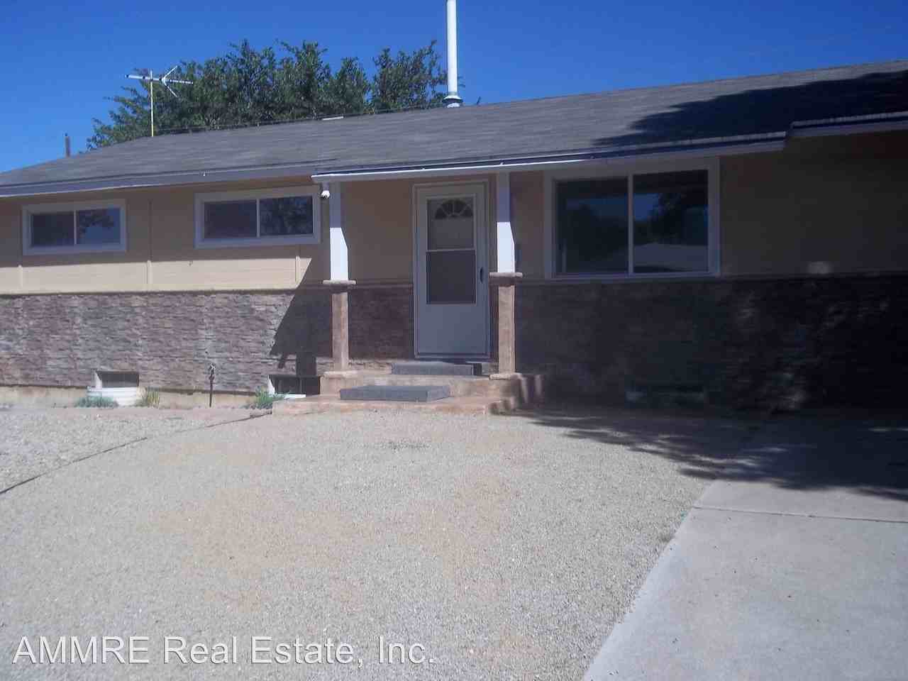 10909 Claremont Ave NE - Photo 2 of 12