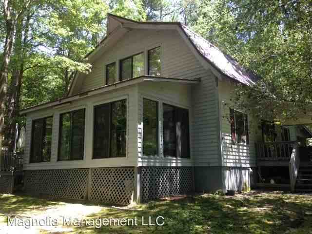 433 Acorn Dr - Photo 2 of 12