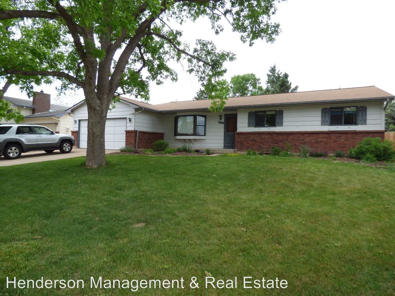 1806 Essex Dr - Photo 2 of 26
