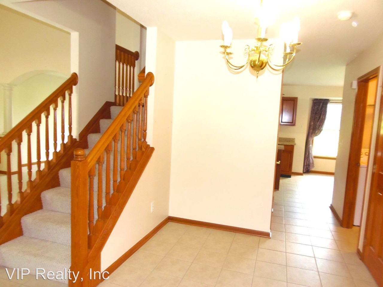 4514 Commons Park Dr - Photo 3 of 46