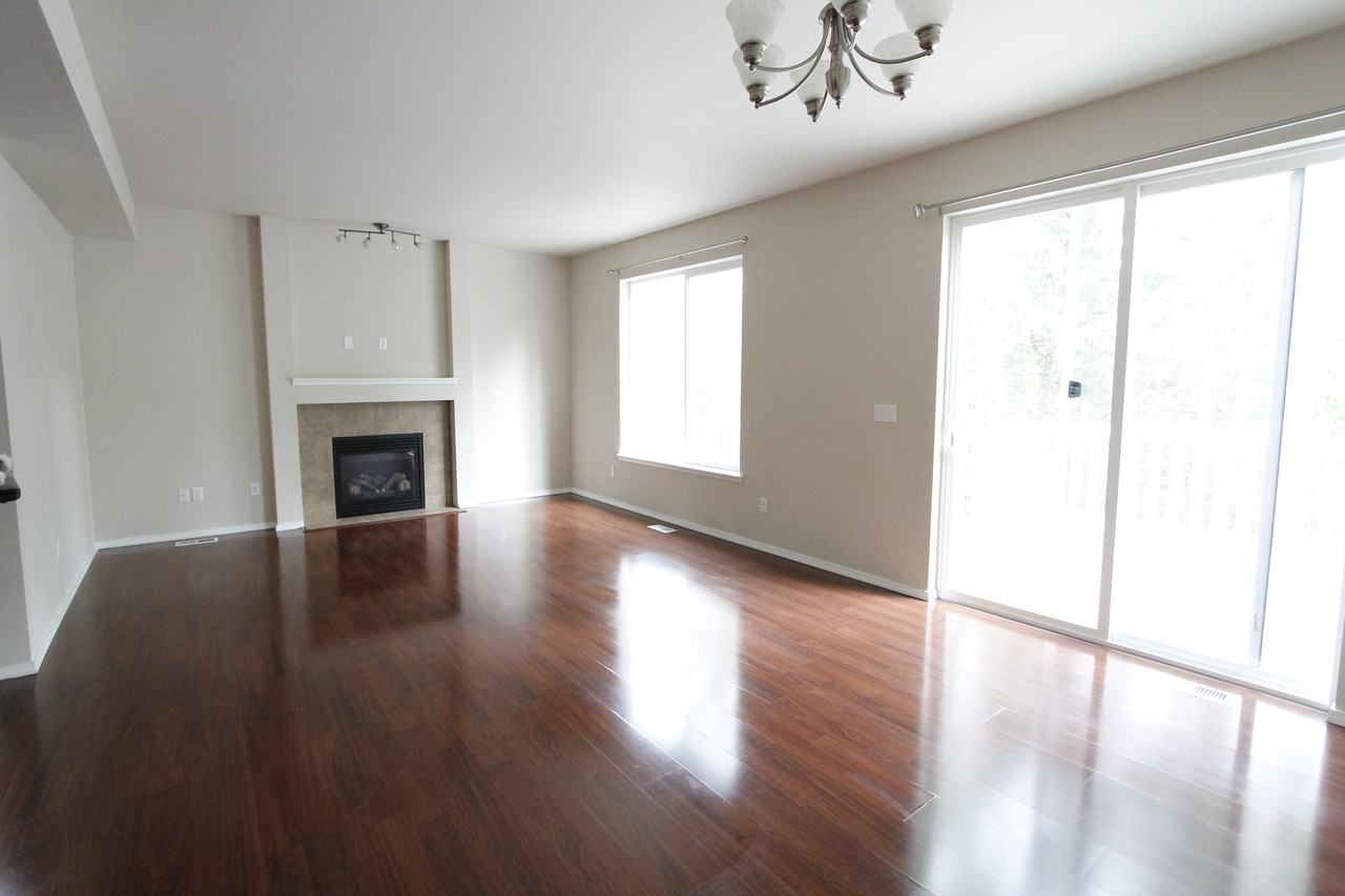 20406 Icefall Dr - Photo 2 of 9