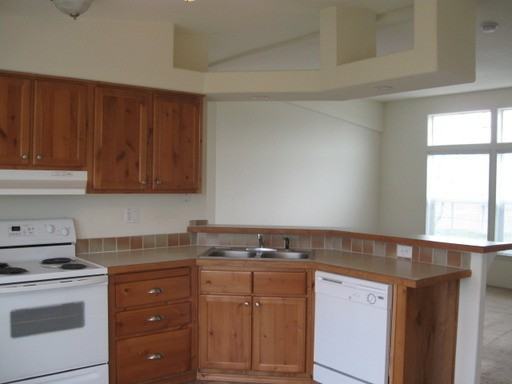 398 Popham Ln - Photo 2 of 4