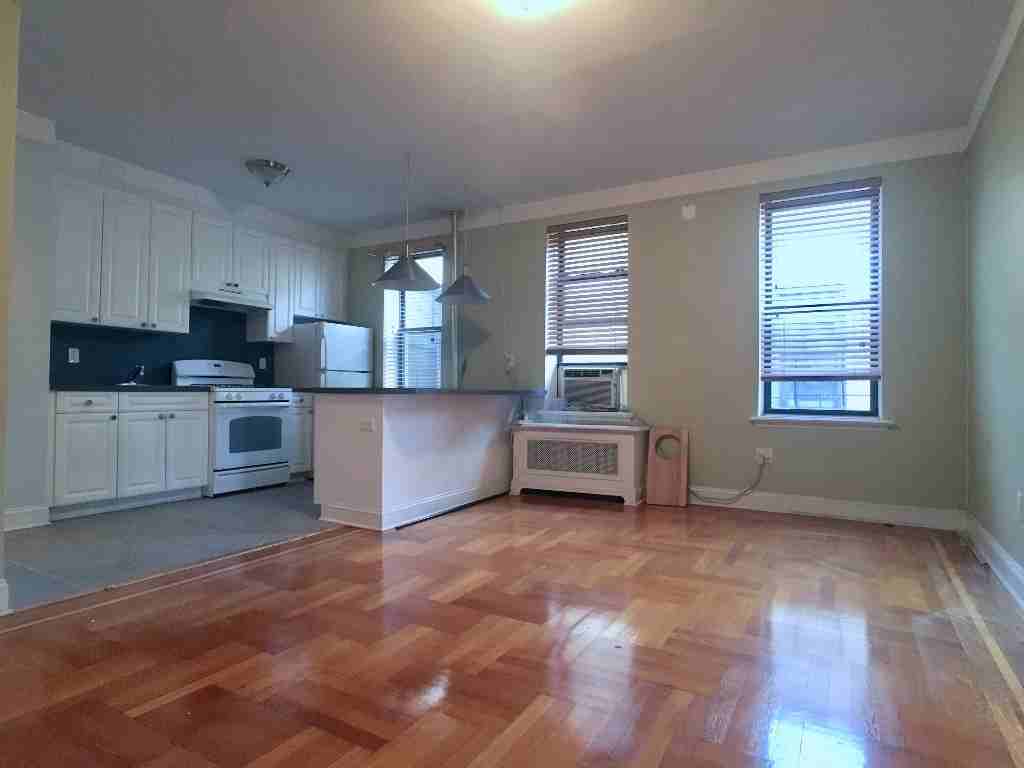 105 Pinehurst Ave #63