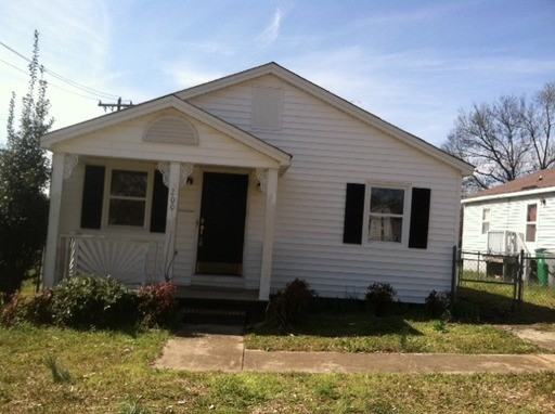 2001 Brewton Dr - Photo 2 of 15