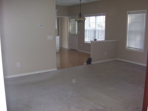 1006 Chariot Ct - Photo 2 of 12