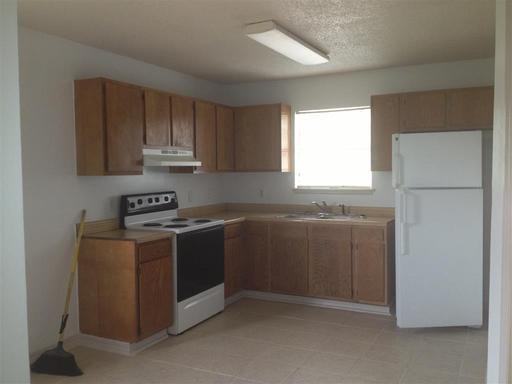 12114 Highland Dr - Photo 3 of 11