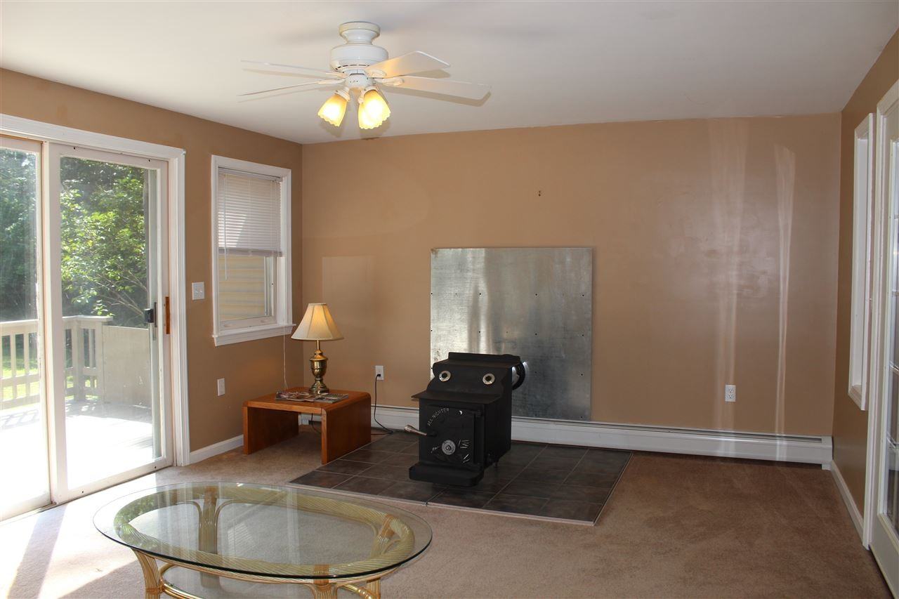 17 Essex Dr - Photo 3 of 29