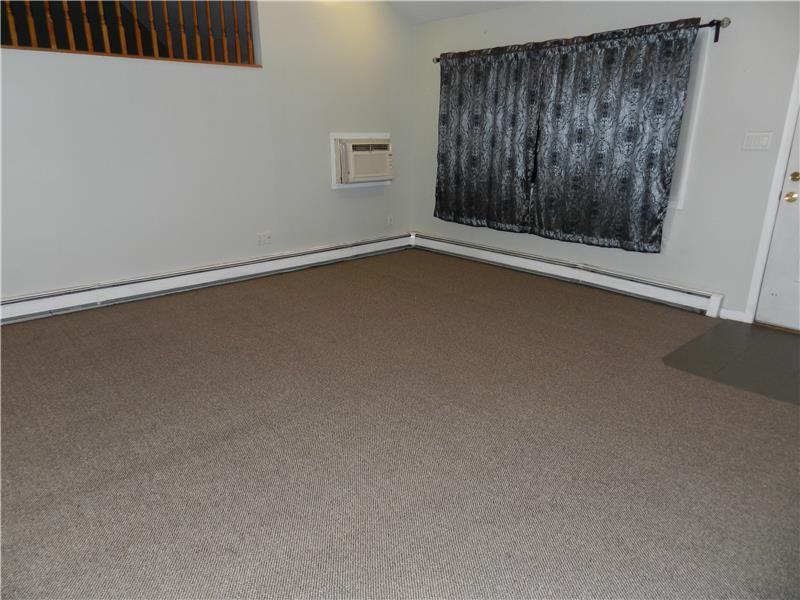 1205 Saxon Ave - Photo 3 of 19