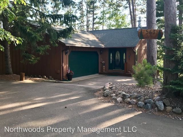 563 Cedar St - Photo 3 of 23