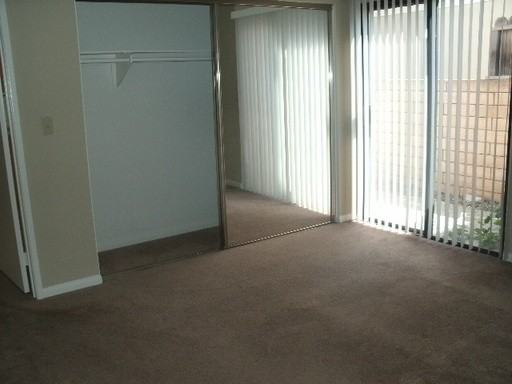 10805 Cherry St - Photo 3 of 10