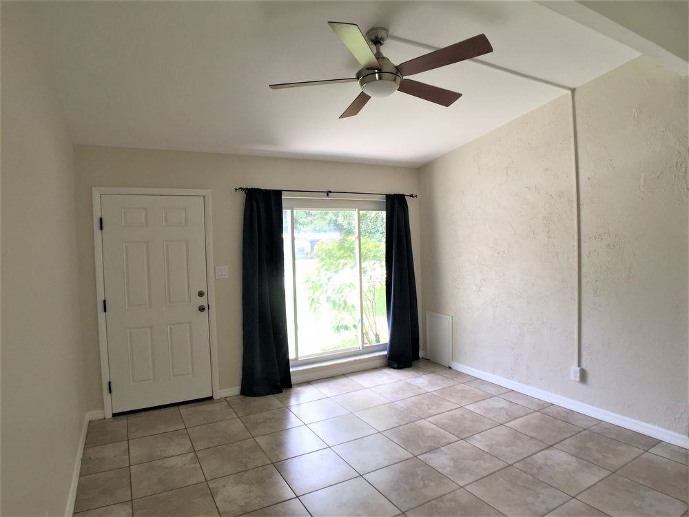 424 E Cornelius Cir - Photo 2 of 15