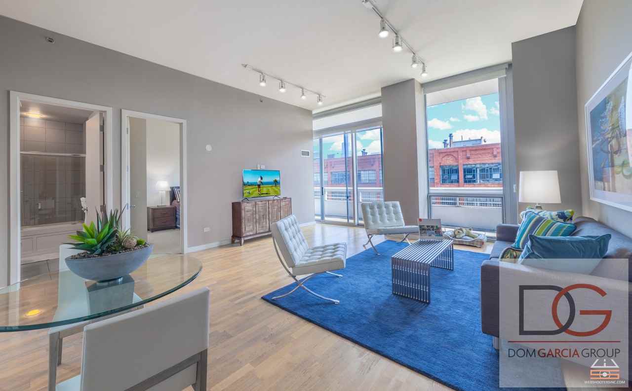 980 North Michigan Avenue #1108 - Photo 3 of 6