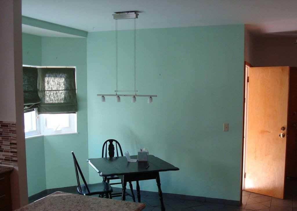 5235 Lawton Ave - Photo 3 of 9