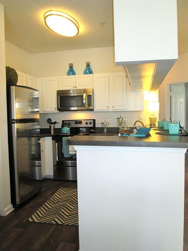 Bell Wakefield - Photo 3 of 38