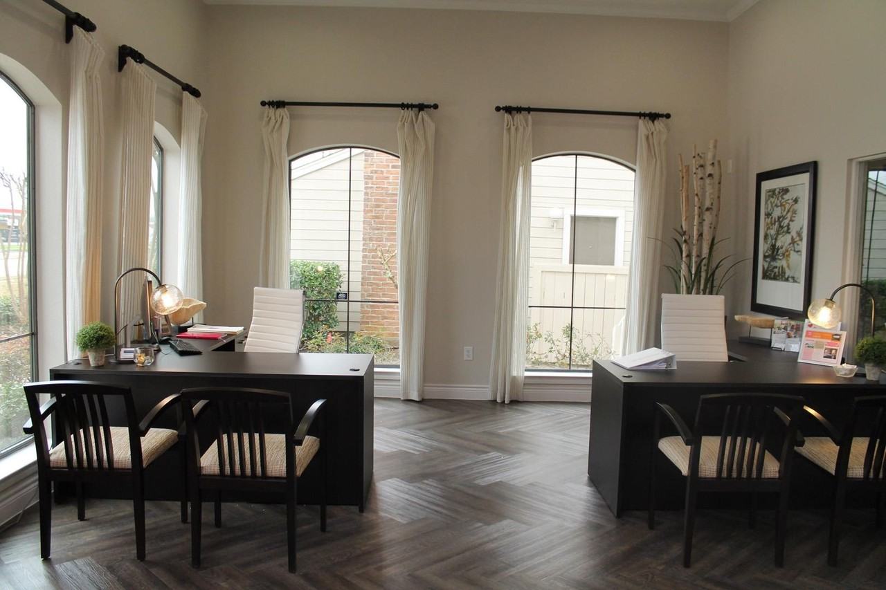 Lakeshore 2305 Bay Area Blvd, Houston, TX 77058 Apartment for Rent